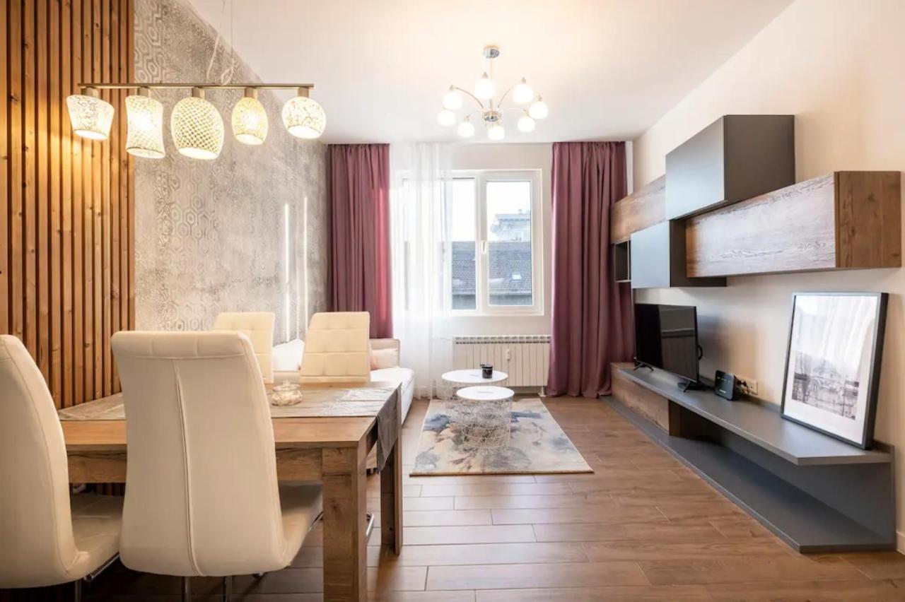 Stylish 1Bdr Central Apartment София Экстерьер фото