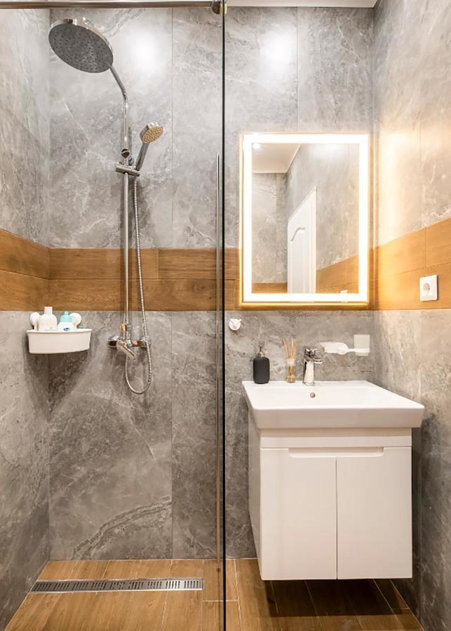 Stylish 1Bdr Central Apartment София Экстерьер фото
